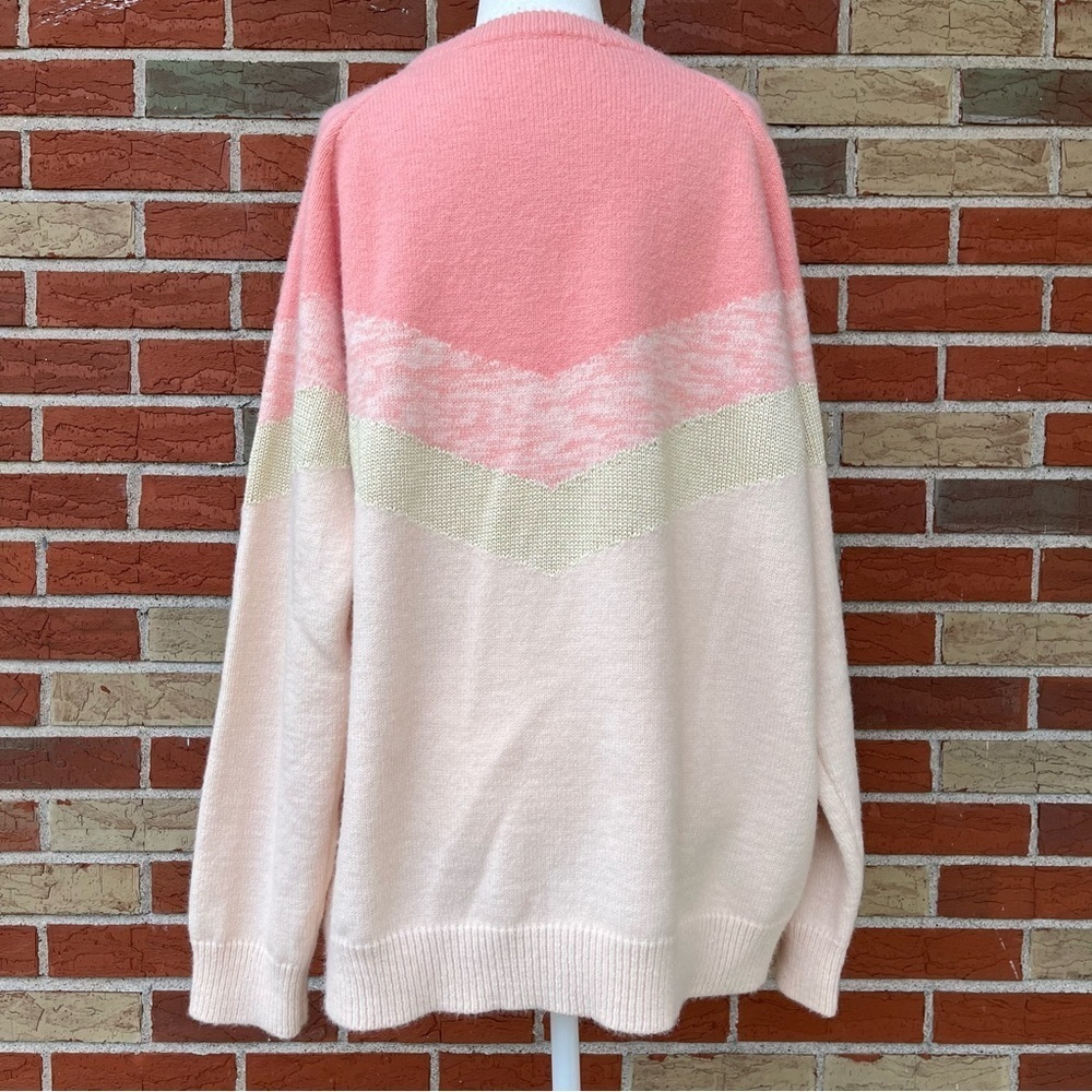 Unbranded Crew Neck Chevron Striped Pink and Gold Ombré Long Sleeve Sweater ⛄️ - Picture 6 of 8